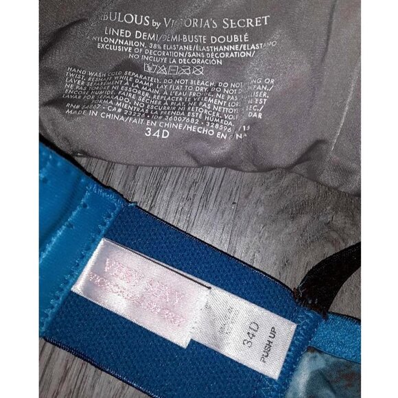 Lot of Victoria's Secret Bras Size 34D Very Sexy Push Up Bra Lightly Lined Demi - Picture 6 of 6